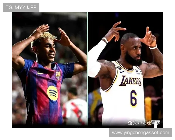 在沙滩上尽情模仿足球明星的精彩踢球瞬间 在沙滩上尽情模仿足球明星的精彩踢球瞬间